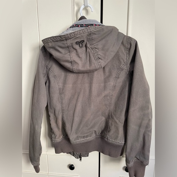 TNA grey warm jacket - Picture 4 of 4